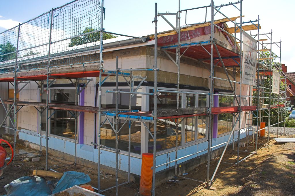 Der Schulungsraum im Dienstgebäude hat große Fensterflächen bekommen.